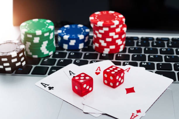 qq3889 login mobile app interface showing football markets and live dealer tables