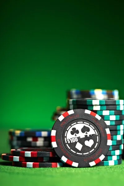 Jewels of Prosperity reel display showing gem symbols and payline structure on qq3889 login platform